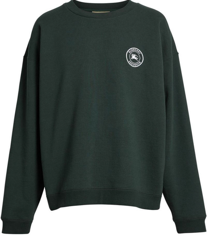 Girls, Would you have an issues with a guy wearing clothes like this?