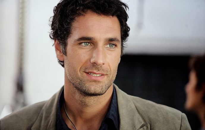 When you think of "Latin" people.. what appearance comes to mind?