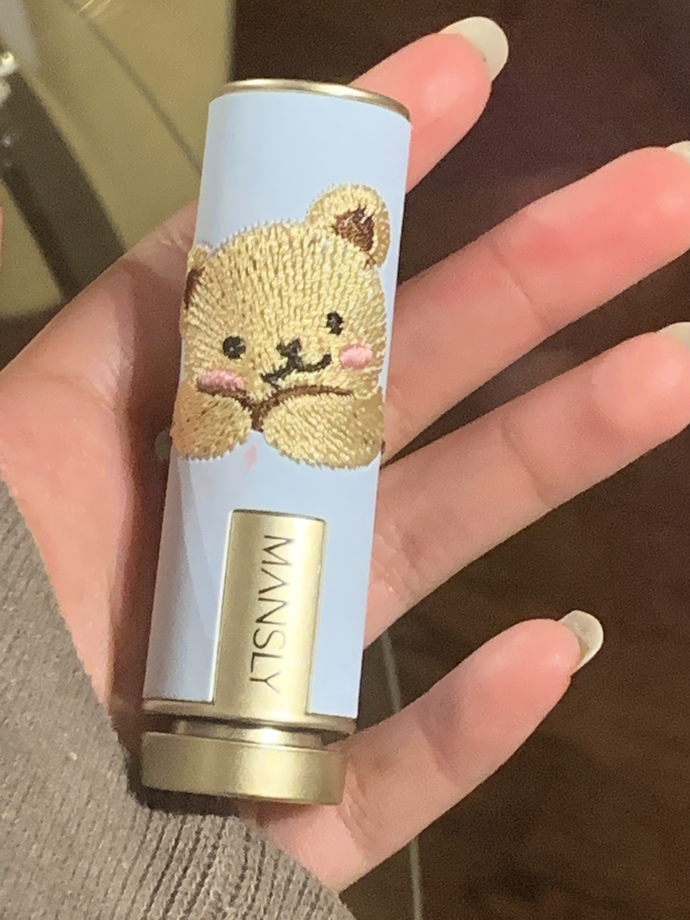 Isn’t this the cutest lipstick that you’ve ever seen or have you seen cuter? Also what lipstick shade/color is this?