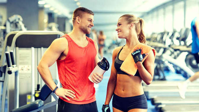How do you know when someone in the gym has genuine romantic interest in you?