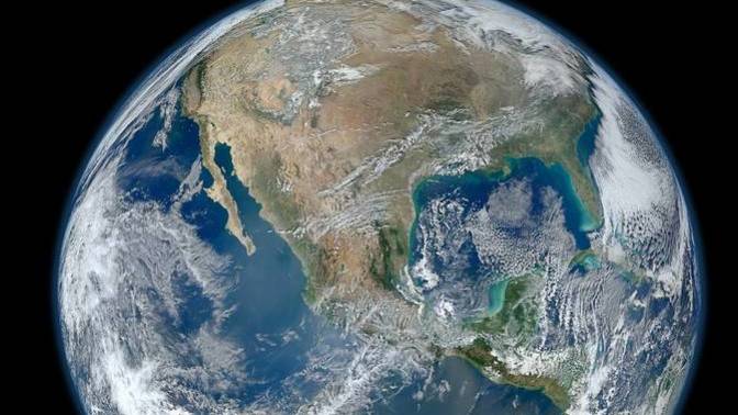 Are the pictures of the Earth Fake?