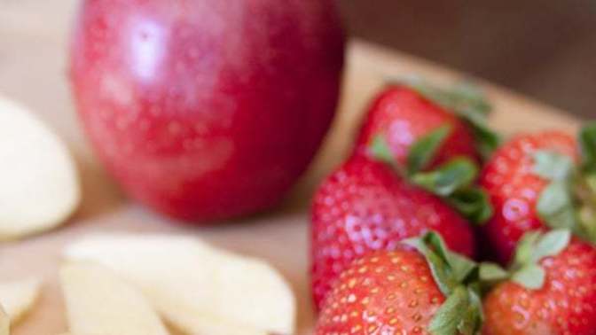 Apple or strawberry?