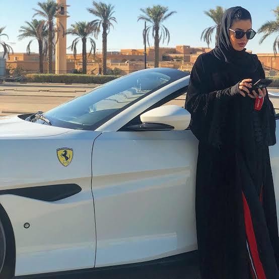 What is the brand of this car?