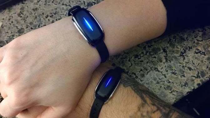 Guys, would you actually like this as an anniversary gift?