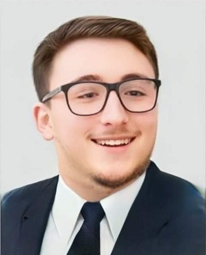 Smiling portrait, or stern portrait?