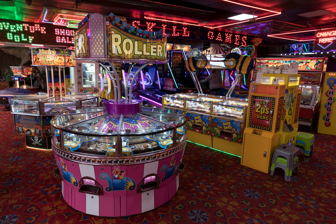 Hi everyone not sure if this has ever been asked? But what your favorite thing to do in an amusements /arcade?
