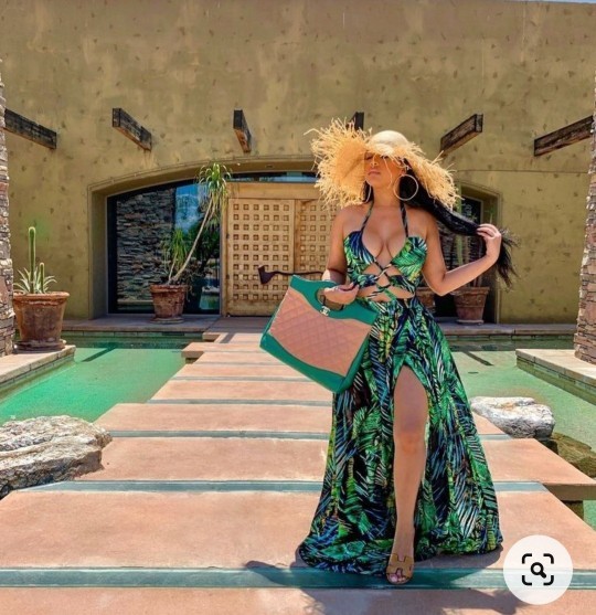 What is your go-to outfit to the beach?