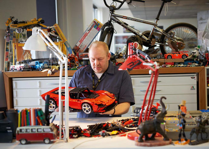 Thoughts on the new LEGO Technic Ferrari Daytona SP3?