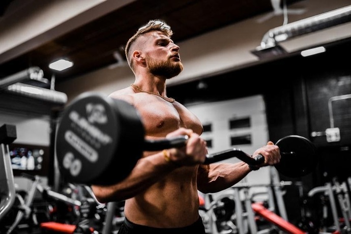 Does anyone here use steroids and if so which kind do you recommend?