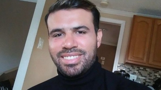 Need advice and dating a Hispanic guy (Colombian) do you think it's odd for a 26 year old to date a 33 year old? I'm 26 and white, blonde?