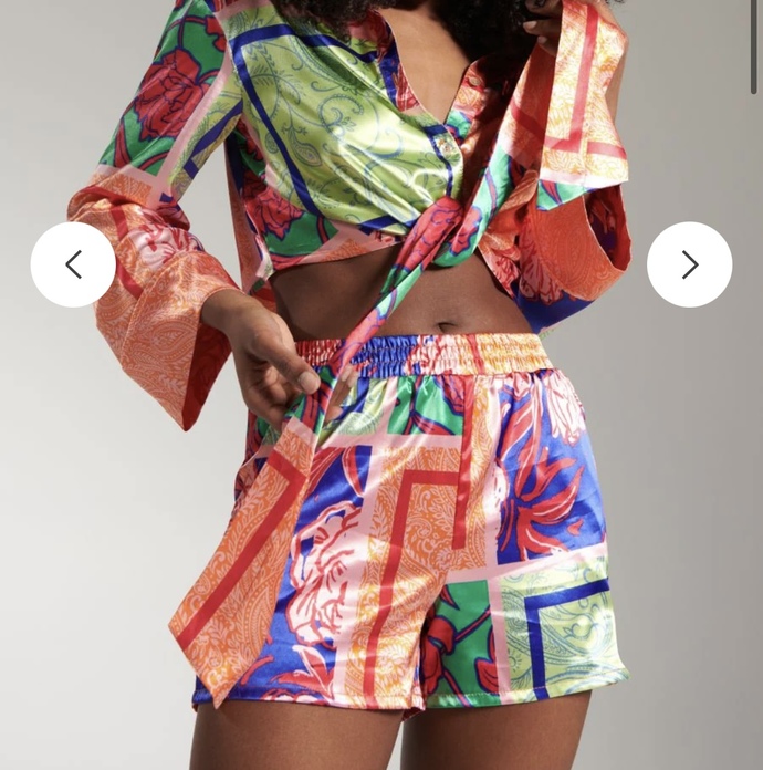 Is this outfit pretty to you?
