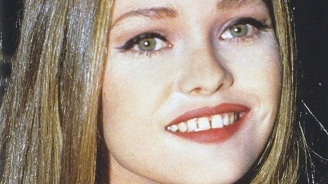 Which Vanessa Paradis is more attractive?
