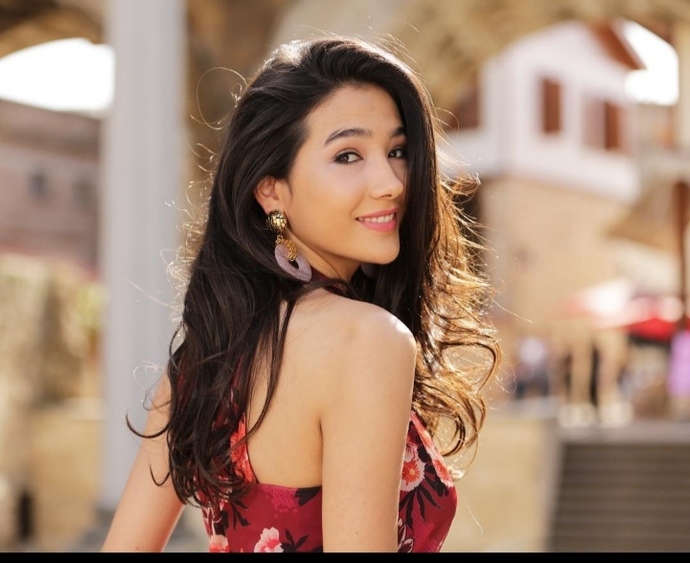 Would you rather date a Israeli or turkish girl?