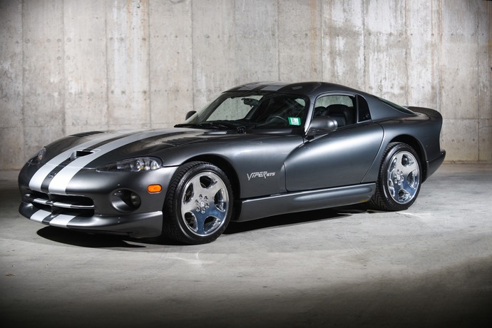 Which of these cars from 1955/2004 is your favorite?