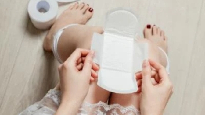 Girls, what's the best and worst thing about using pads?
