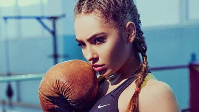 Would you get beaten up by a rich girl just for money?
