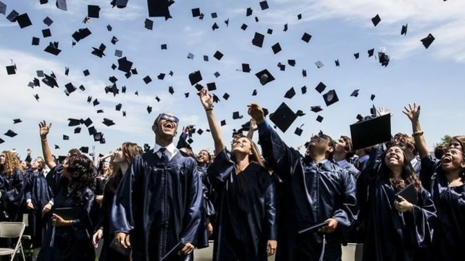 What should I wear to my brother's high school graduation?