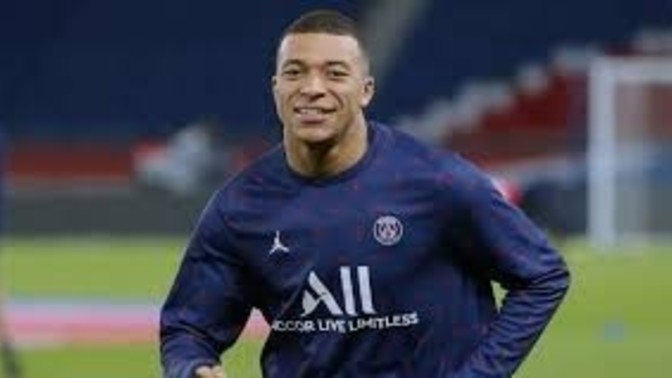 Who are your current favorite Footballers?