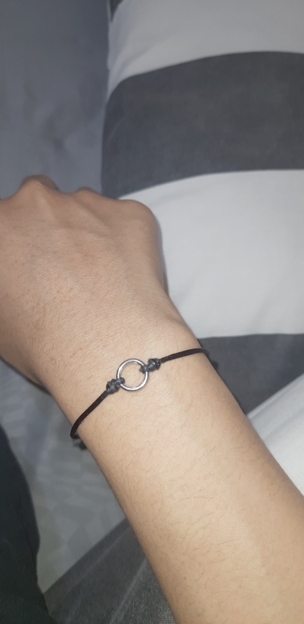 Does this bracelet look tacky?