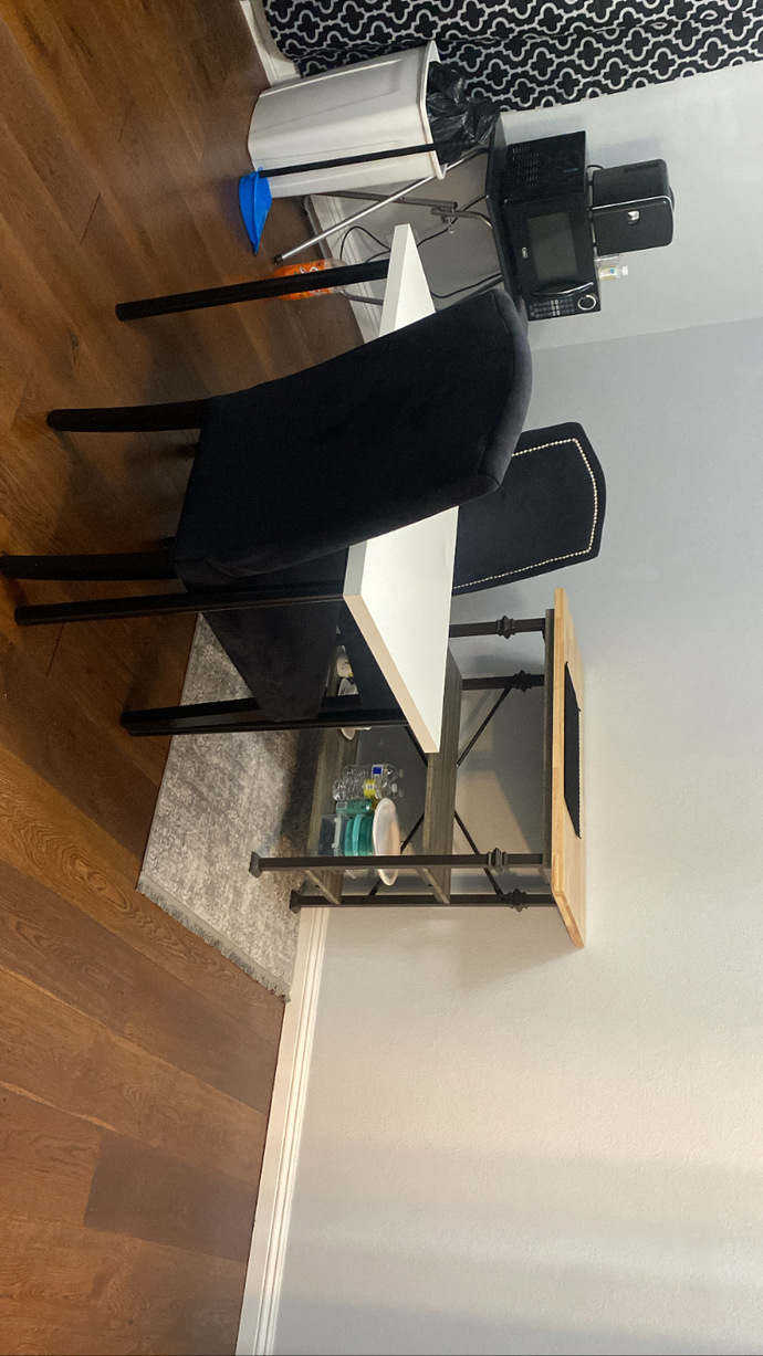 POLL-WHICH DAY DOES MY KITCHEN LOOK BETTER HELP?