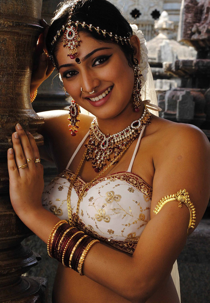 Is it true that an Indian woman can never be with a 10/10 white man?