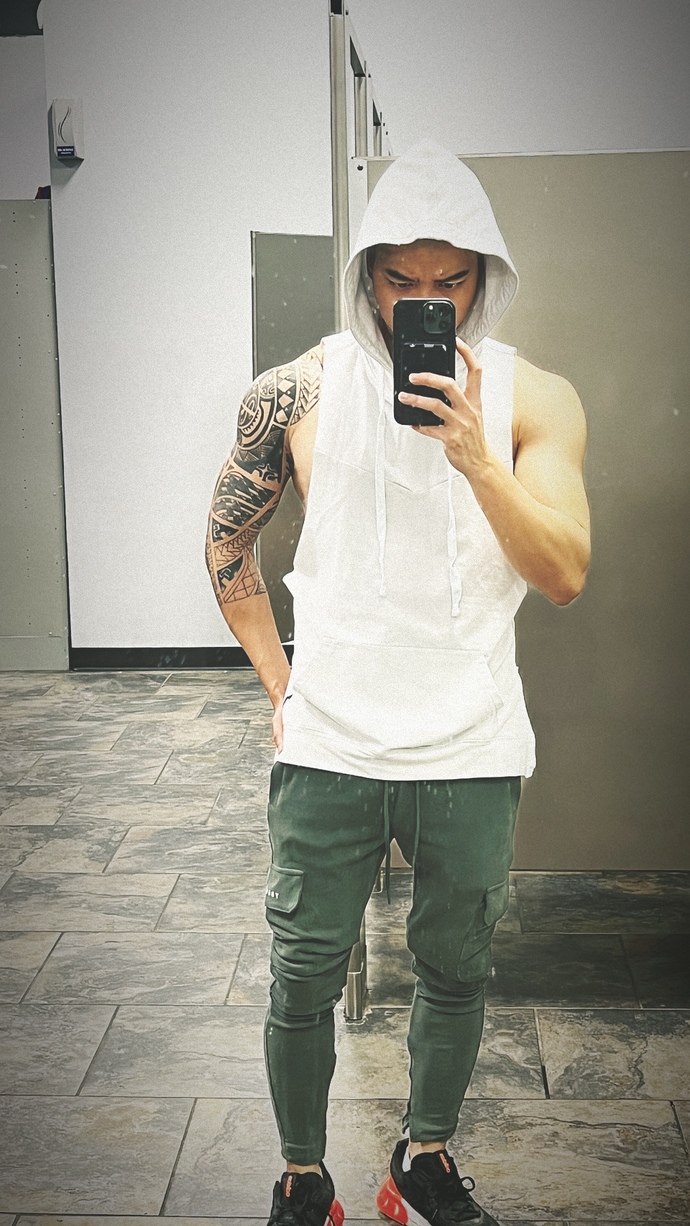 Just wanna say hi to everyone in this group. Anyone who likes to go to the gym? we can share some tips?