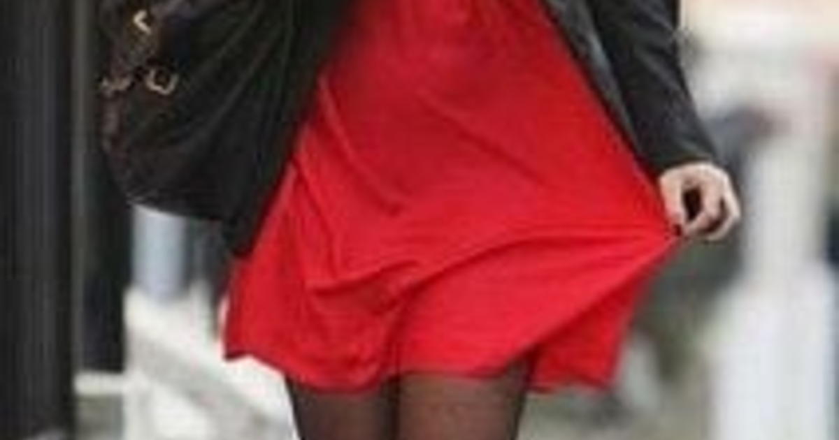 Does wearing a slip stop static cling? GirlsAskGuys