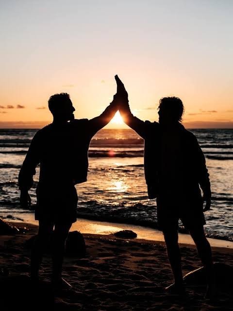 What are signs of a good friend?