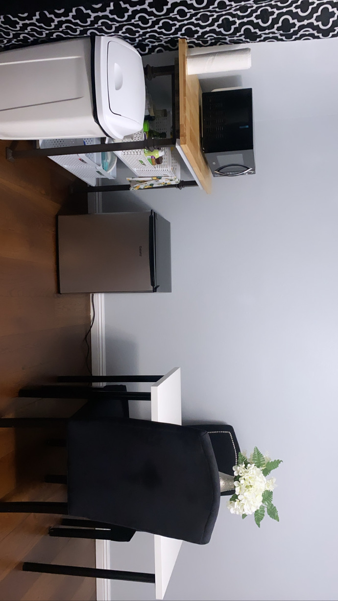 How do you make a kitchen for a small studio apartment? ?
