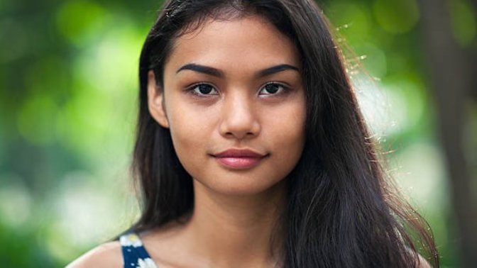 Filipina virgin, or another Western Feminist with high-miles and mental illness?
