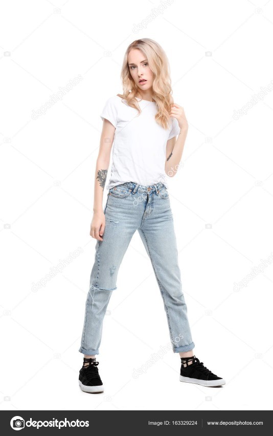 Do guys think women who dress feminine equals cute?