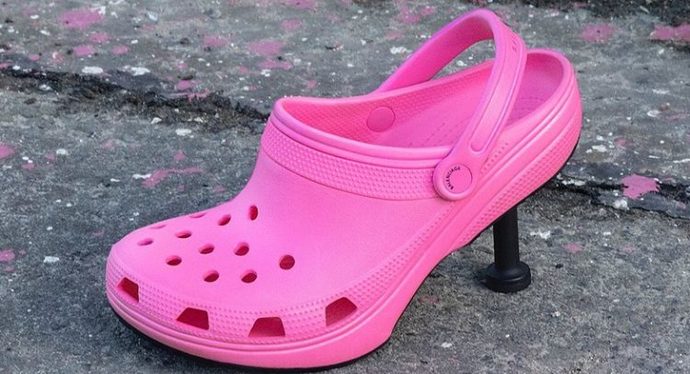This is the pink one, but it also comes in gray, black, and green.