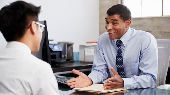 Do you think it could be beneficial to have your CV/Resume written and re-designed by an HR specialist?