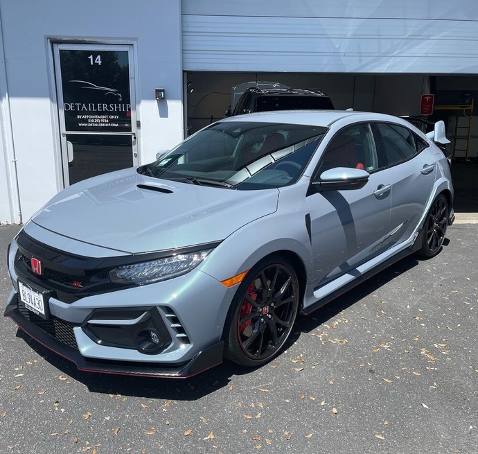 Which color is sexier on the Civic Type R?