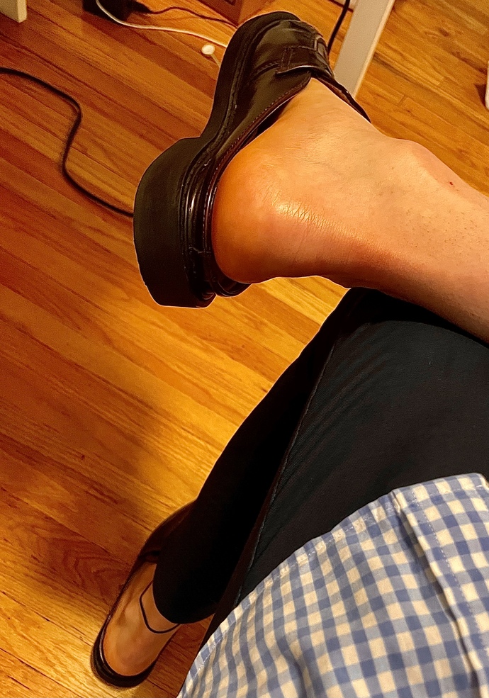 Ladies, do you think these shoes are sexy on me? be honest please?