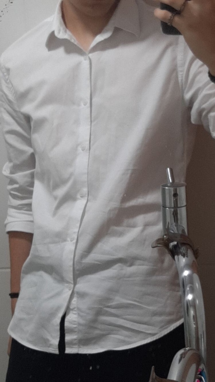 Should I wear a bow or a tie on that?