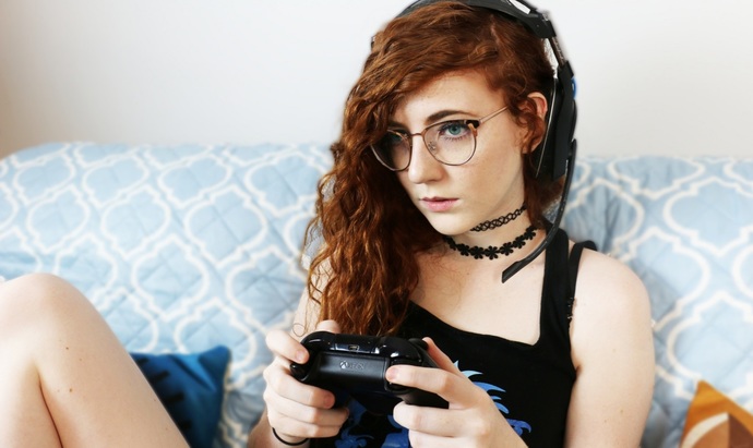 Do You Find Girls With Glasses Attractive Or Extremely Dorky?