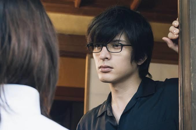 That's Yu Shirota saying "duh"