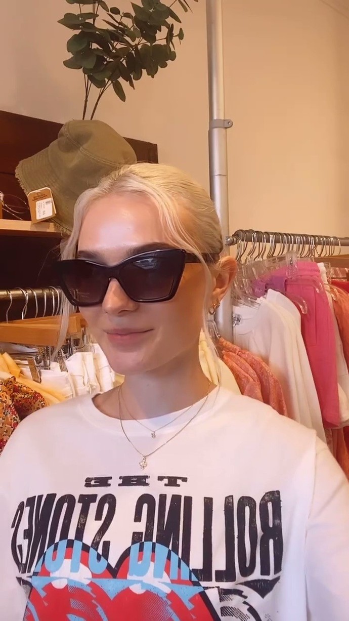 Which pair of sunglasses do you like the most?