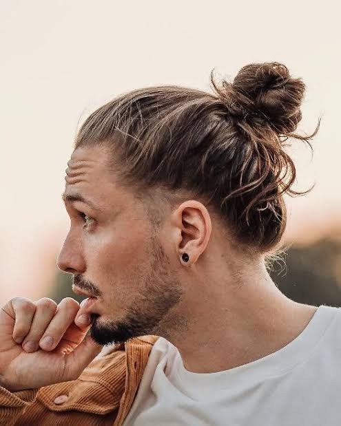 What advice do girls suggest for guys with long hair?