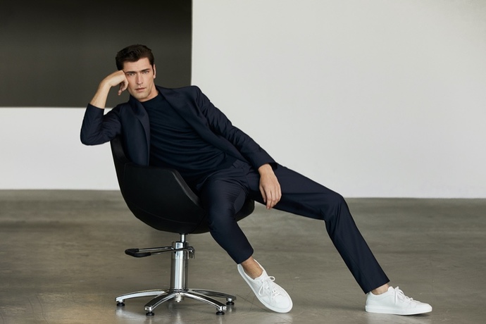 What outfit should I wear when going on a first date?