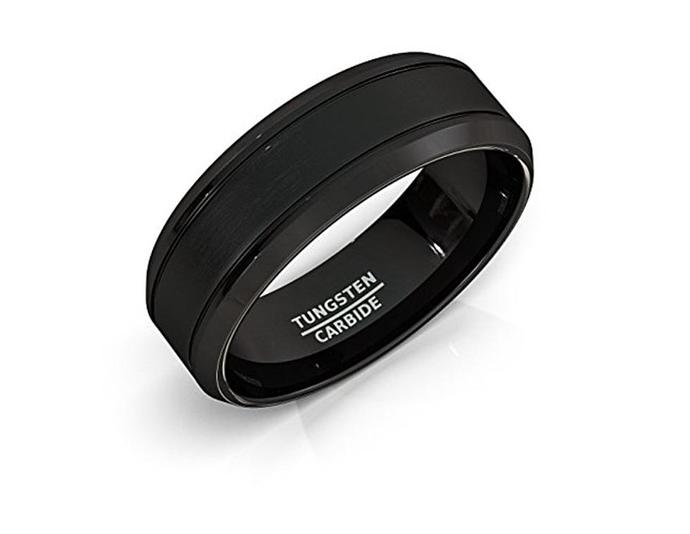 Guys: What color wedding band would/do you prefer?
