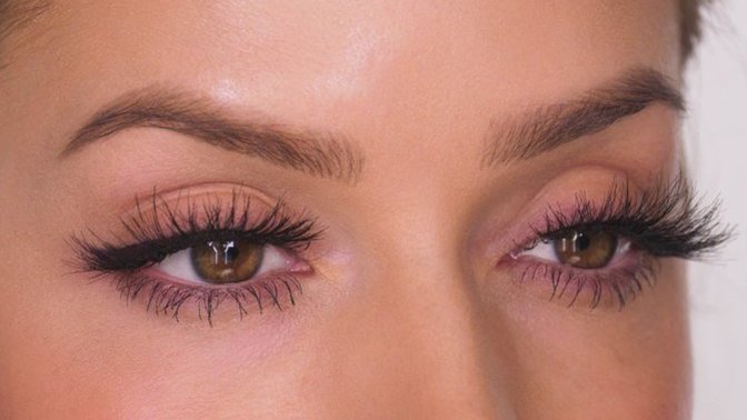 What do you think about fake lashes 🤪?