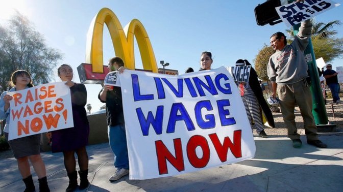 Do you believe in a minimum wage? Does the minimum wage increase unemployment?