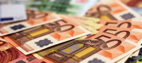 No, I am not poor, but how do I avoid being used for money by women?