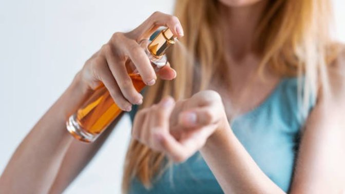 Girls, What is your absolute favorite perfume? Can you describe the scent?