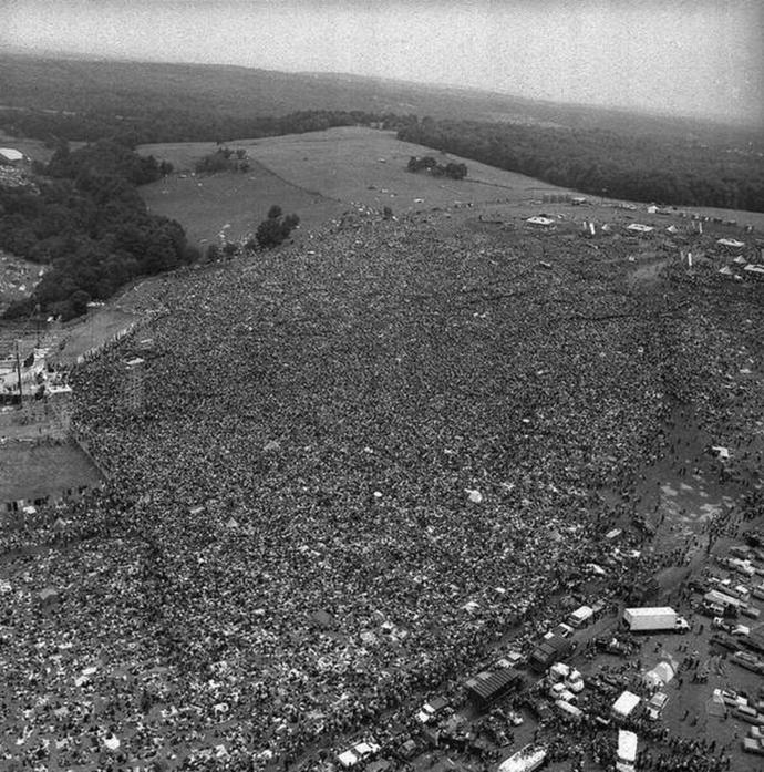 Where were the bathrooms at Woodstock?