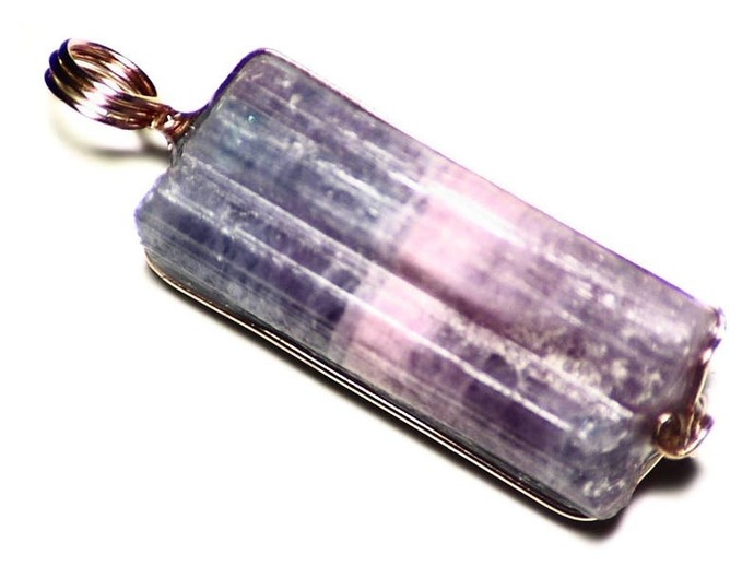 Lovely tourmaline necklace- just nice to look at- regardless of any possible "powers". 