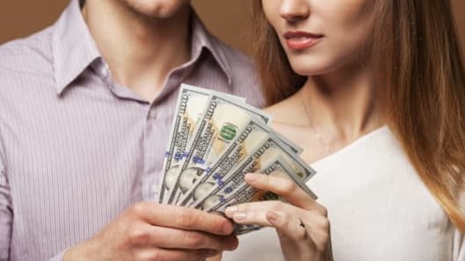 NOT APPLICABLE TO ALL WOMEN! Why are *some* women mad that they are called gold diggers when these same women use men for money?