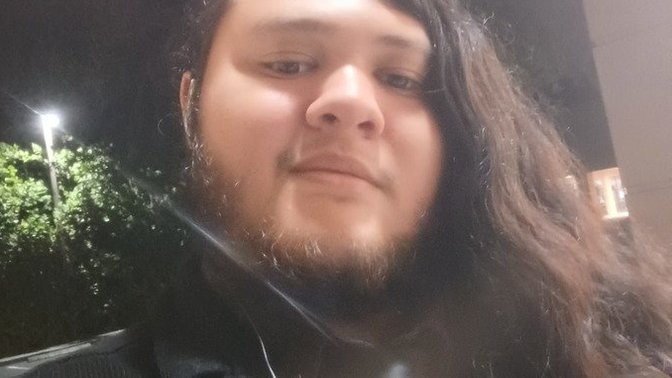 Okay I need to know: short hair or long hair on guys?